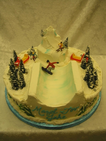 snowboard half pipe cake