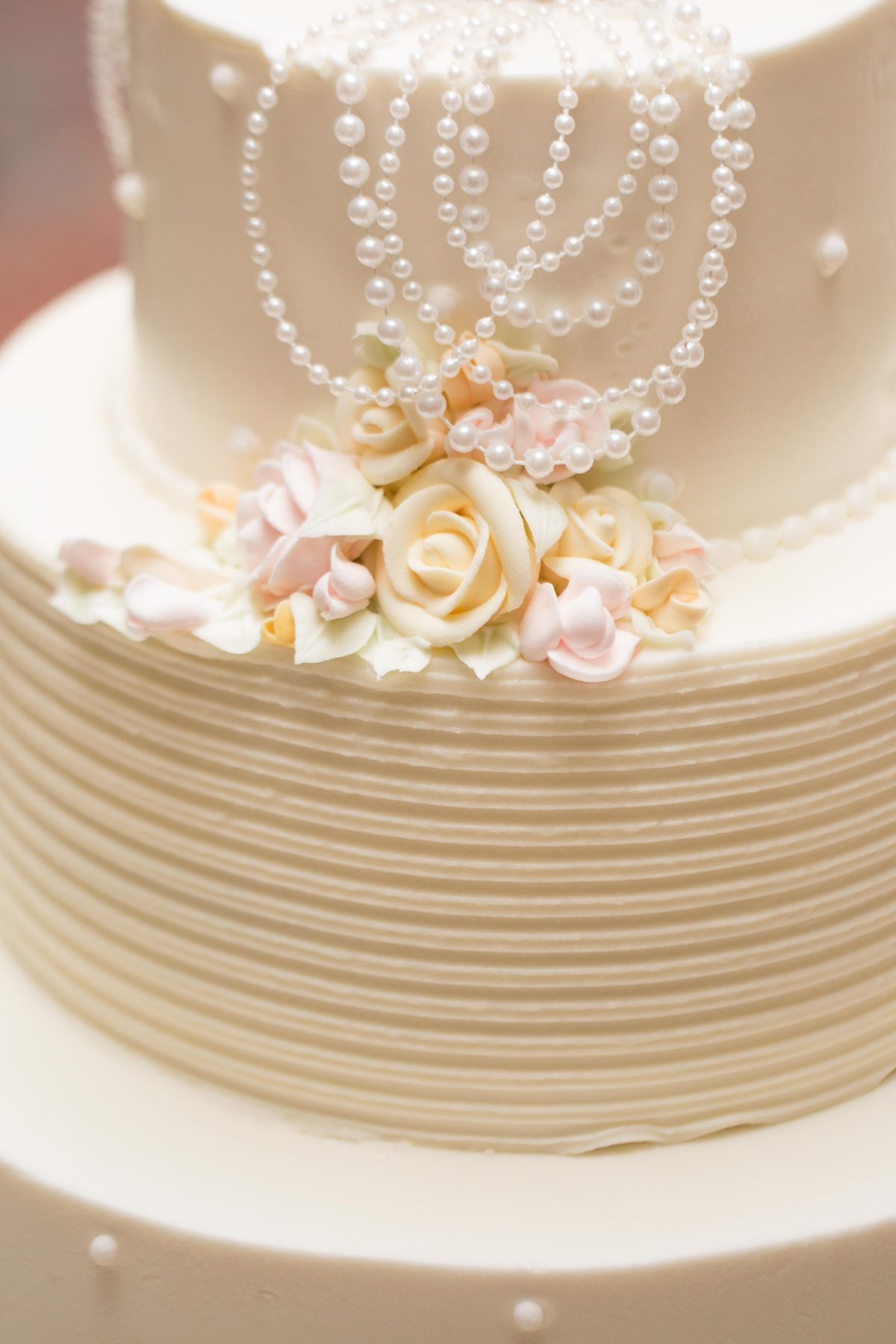 texture wedding cake, pearl wedding cake